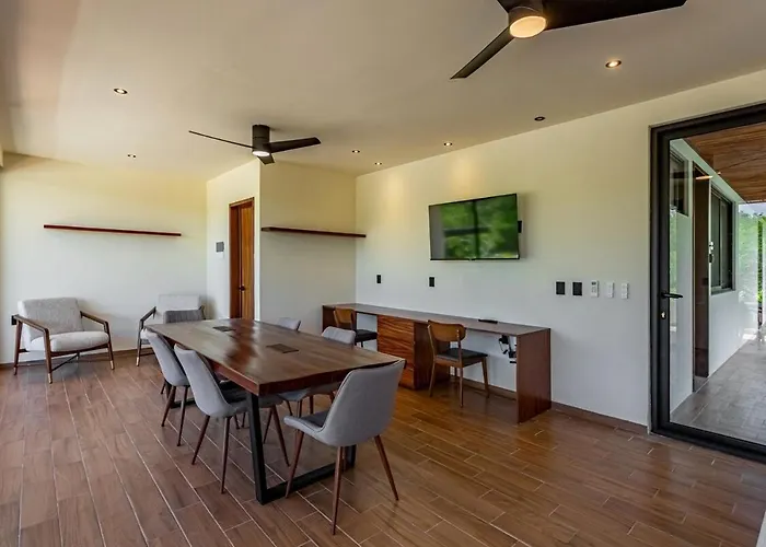 Beautiful And Bright Close To The Sea Apartment *