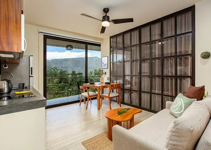 Apartment Beautiful And Bright Close To The Sea *